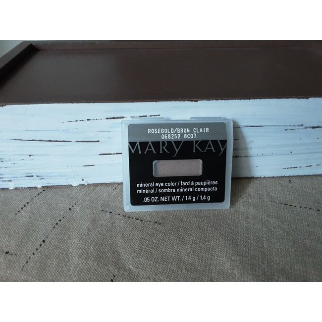 MARY KAY MINERAL EYE COLOR  - Rosegold #068252 - NIB - .05 OZ - Free Shipping