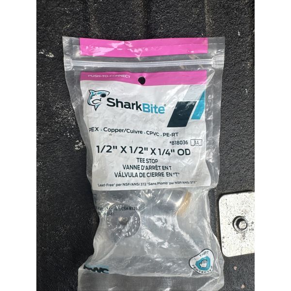 SharkBite 1 2 x 1 2 x 1 4 Inch Brass Push Tee Stop Valve Compression Fitting 1/2