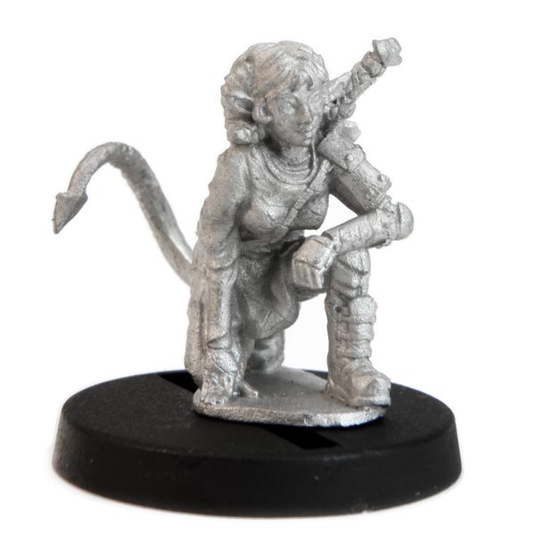 Stonehaven Miniatures Female Teifling Fighter Miniature Figure, 100% Pewter Metal - 22mm Tall - (for 28mm Scale Table Top War Games) - Made in USA