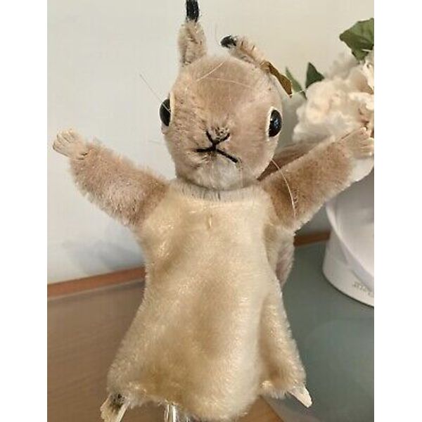 Vtg Steiff Hopsi Mohair Squirrel Hand Puppet Toy with Tag, Made in Germany