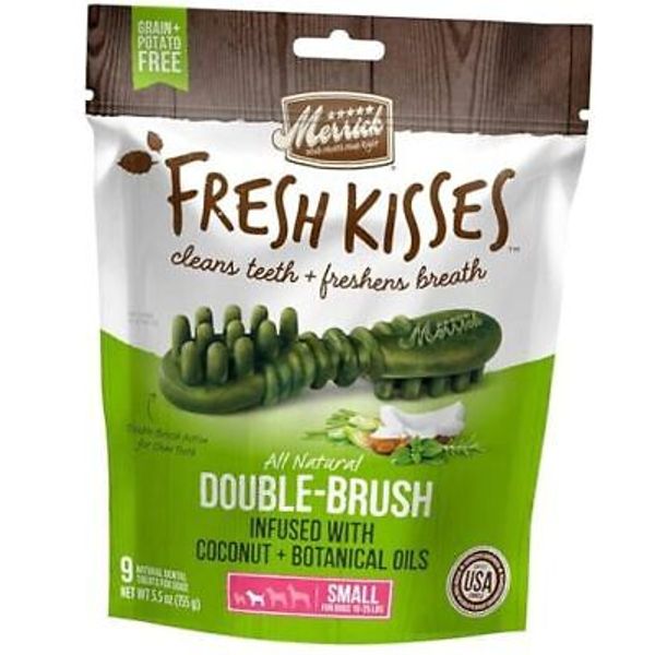 Fresh Kisses Coconut + Botanical Oils Dental Dog Treats for Small Dogs, 9