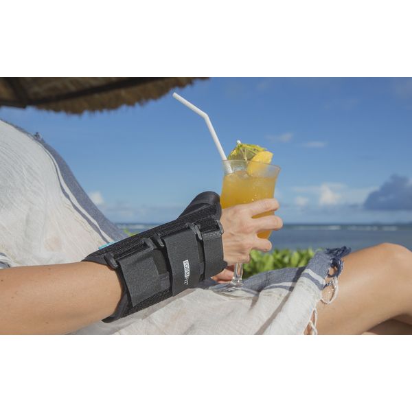 Form Fit 20 cm Large Left Wrist Support with Thumb Spica