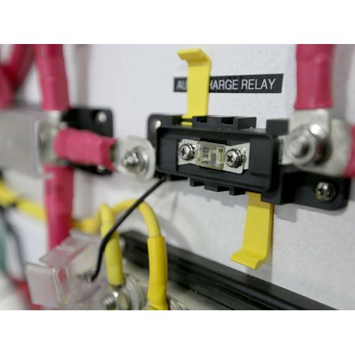 Blue Sea Systems AMI/MIDI Safety Fuse Block