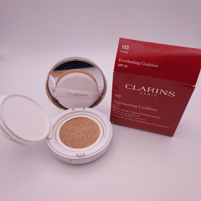 Clarins Everlasting Cushion Foundation SPF 50 Hydrating Foundation 103 IVORY