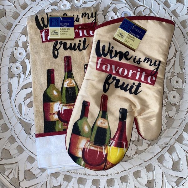 Brand New Wine Is my Favorite Fruit Oven Mitt And Kitchen Towel Set