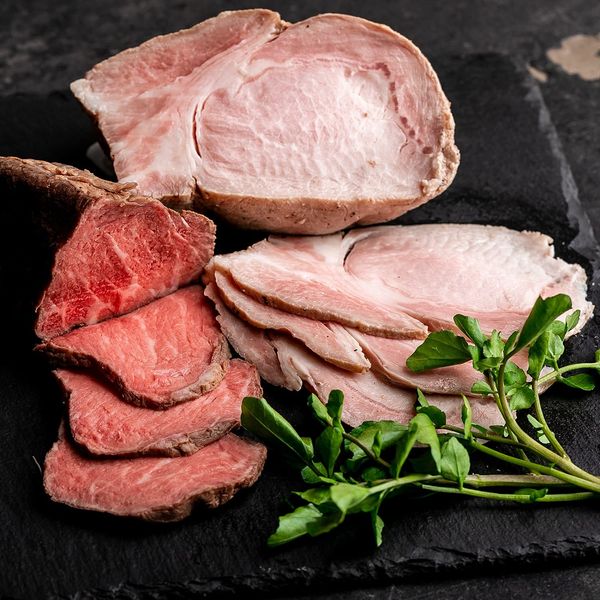 Bonbori Premium Roast Beef, Approx. 7.1 oz (200 g), Roast Pork, Approx. 10.6 oz (300 g), Eating and Comparison Set (Sauce, Lehole, Wasabi), Additive-free, Gift for Order, Celebrations, Birthday,