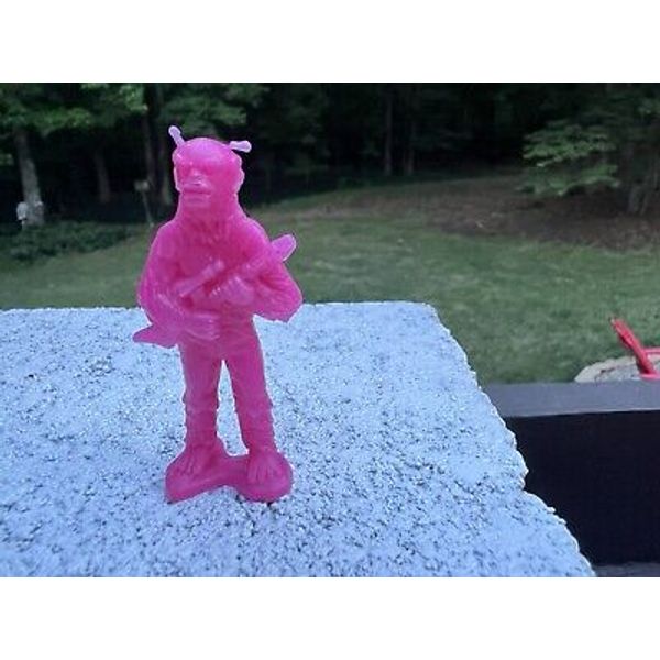 Tim Mee vtg plastic toy figure space galaxy laser timmee Pink alien monster gun