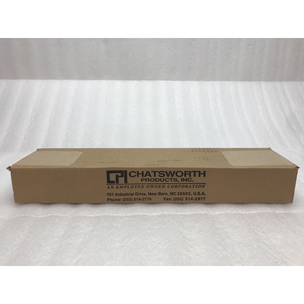 New OEM Tool-Less Mounting Bracket Kit, 4-Post Teraframe, Small, Mid-Power PDUs