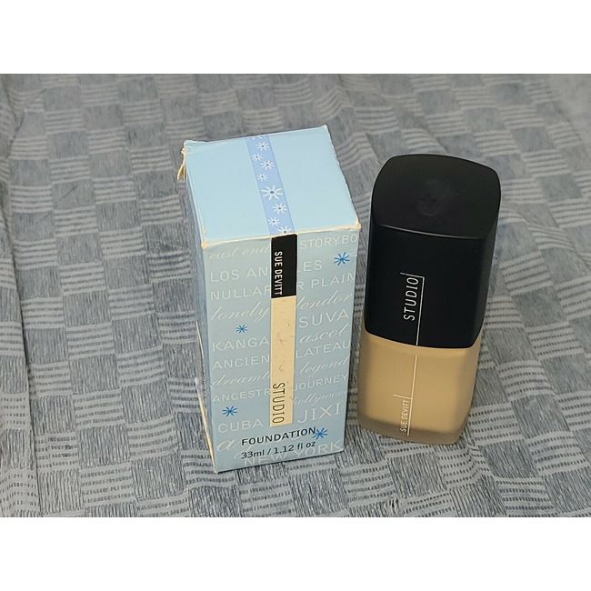 Sue Devitt Studio Foundation 1.12 Oz Quiet & Still