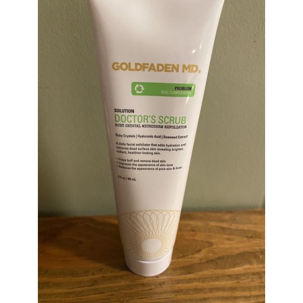 Goldefaden MD Doctor’s  Scrub 3oz.