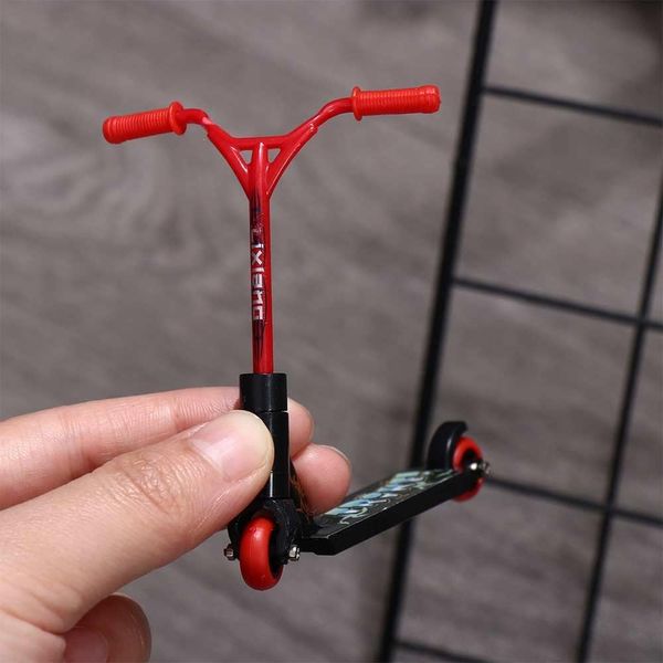 Red Finger Scooter Mini Two Wheel Finger Toys Finger Board Accessories Skateboard Finger Toy for Party Favors Finger Training, Finger Toy Skateboards, Play Vehicles