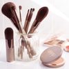 delilah - Precision Eyeshadow Brush - Perfect for Cream and Powder Eyeshadow - Vegan Makeup Tool, Blending and Contouring - Wooden Handle - Synthetic Fibre - For all Skin Type - Cruelty Free - 1 pc