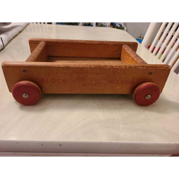 VINTAGE AMC EXCLUSIVE WOODEN BLOCK WAGON PULL TOY 13" X 7"