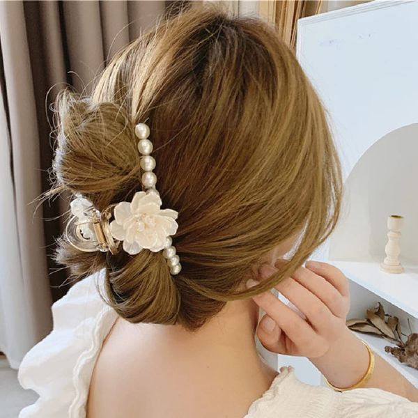 Rumtock Pearl Flower Hair Claw Clip Aesthetic Big Jaw Clips Nonslip Strong Hold for Women and Girls Thin Thick Curly Hair