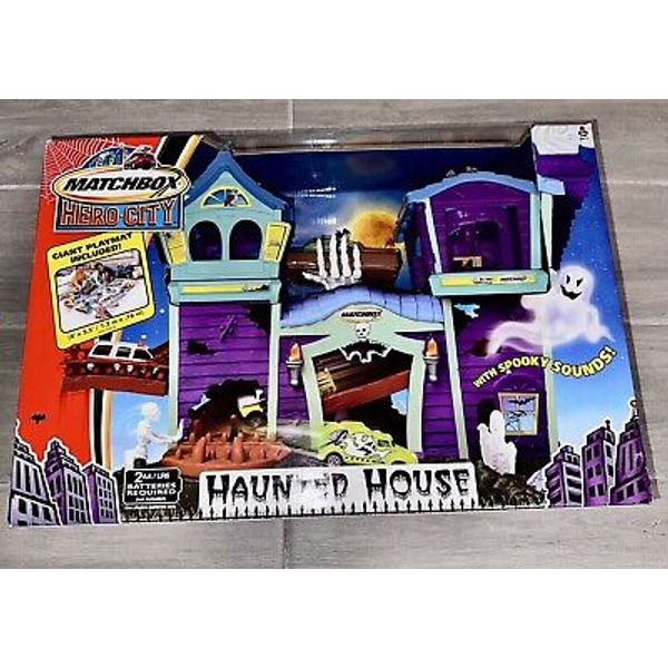 🔥RARE! Matchbox Hero City Haunted House “Bonus🌟 Play-mat & Glow Car  2003”