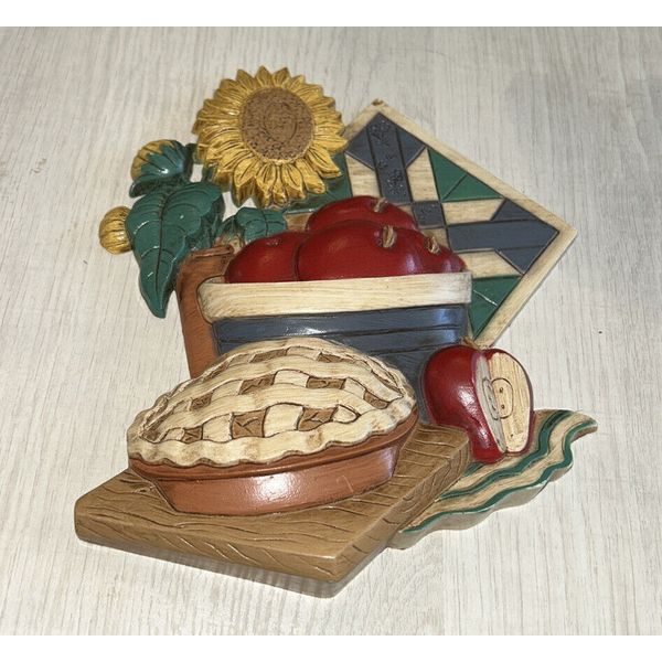 Home Interior 3D Apple Pie Muffin Bakery USA Wall Deco vintage