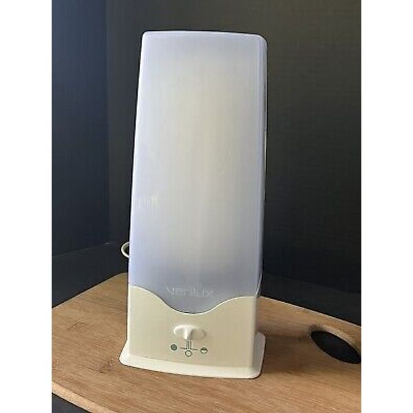 Verilux Happy Light 6000 VT05 Energy Lamp Portable White Pre-owned Sunlight lamp