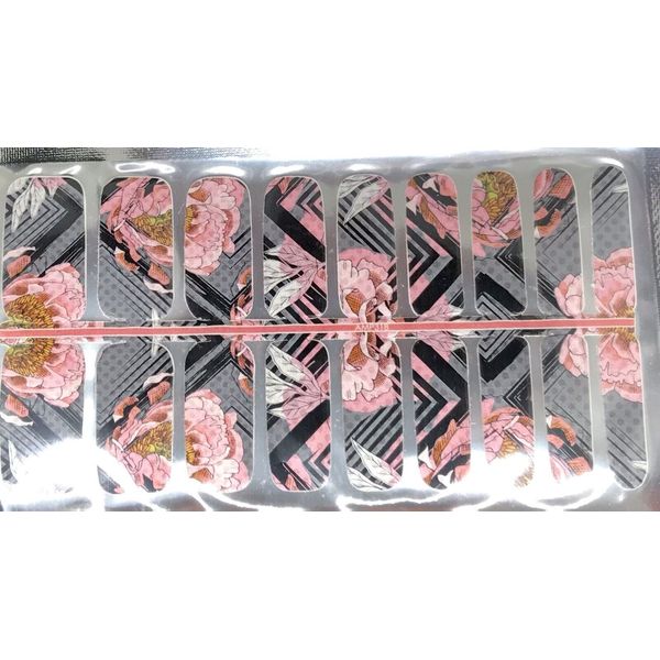 Color Nail Polish Strips, 18ct.   AMP318.  Read Description Below