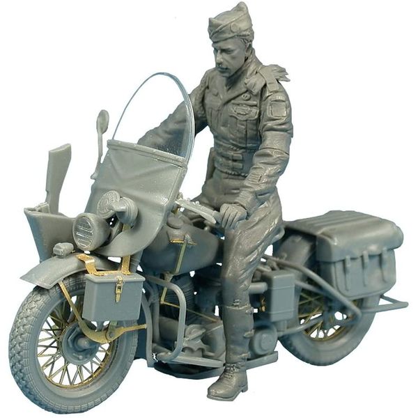MiniArt Models 1/35 U.S. Military Policeman with Motorcycle Model Kit