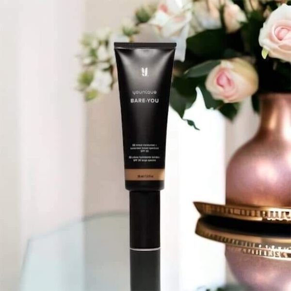 Younique  SPF 30 BB Tinted Moisturizer  light medium