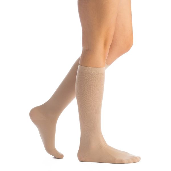 EvoNation Women’s Knee High 15-20 mmHg Graduated Compression Socks – Moderate Pressure Compression Garment