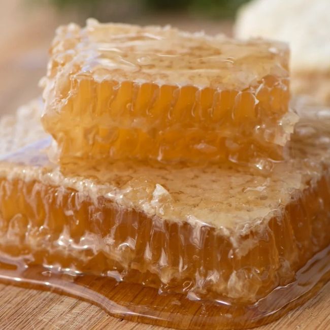 Australian Queensland Honeycomb Honey 100% Natural Unprocessed Natural Honey 400g Australian Honeycomb 100% Natural Raw Delicious & unprocessed, 1. 1 Pcs