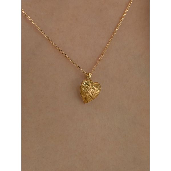 [galleryrooftop] Gallery Rooftop Hidden Tiny Heart Gold Necklace _14k