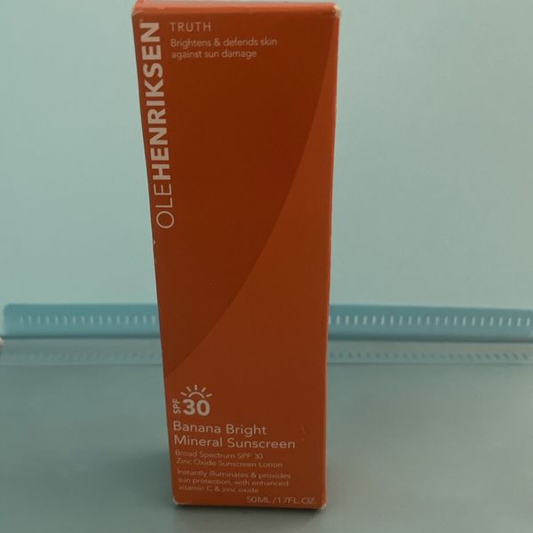 OLEHENRIKSEN Banana Bright Mineral Sunscreen 1.7oz Broad Spectrum SPF 30 NEW