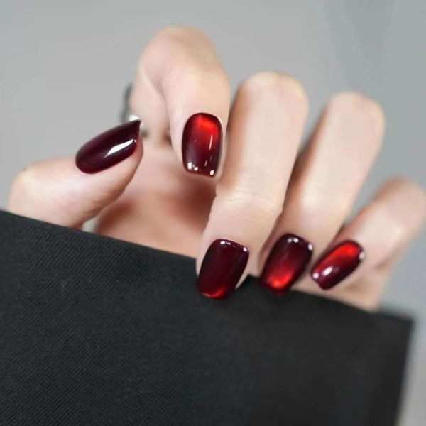 24pcs Short False Nails Burgundy Red Cat Eye Press on Nails Cherry Red Fake Nails Stick on Nails Removable Glue-on Nails Acrylic Full Cover Nail Tips Women Holiday Nail Accessories