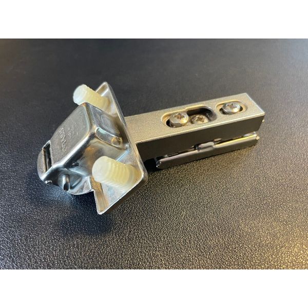 NEW! GRASS Cabinet Hinge 1006-30 Clip On 45° angle, 110° open, Self Close Spring