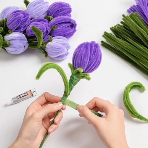 Tulip Pipe Cleaner Kit With 150 Pcs Pipe Cleaners Colourful in 3 Colours（Medium Purple,Light Purple,Green),8 Pcs Floral Wire,40 Pearls,40 Stamen,Floral Tape,Glue Stick,Flower Wrapping Paper and Ribbon