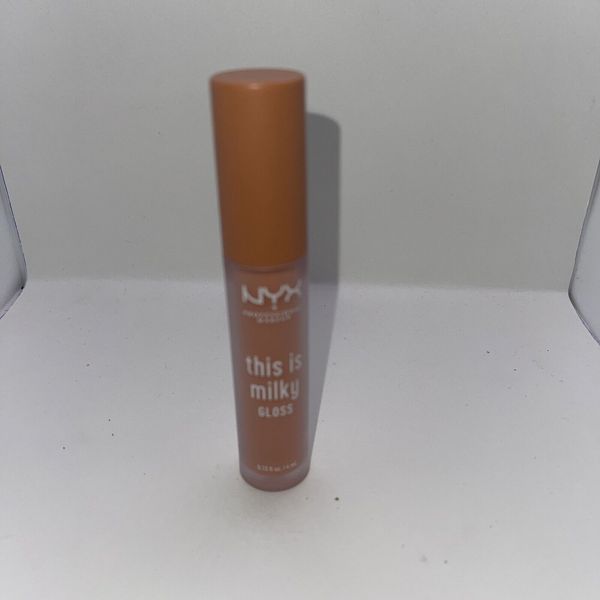 NYX PROFESSIONAL MAKEUP THIS IS MILK GLOSS (MILK & HONEY)•0.13 FL OZ.