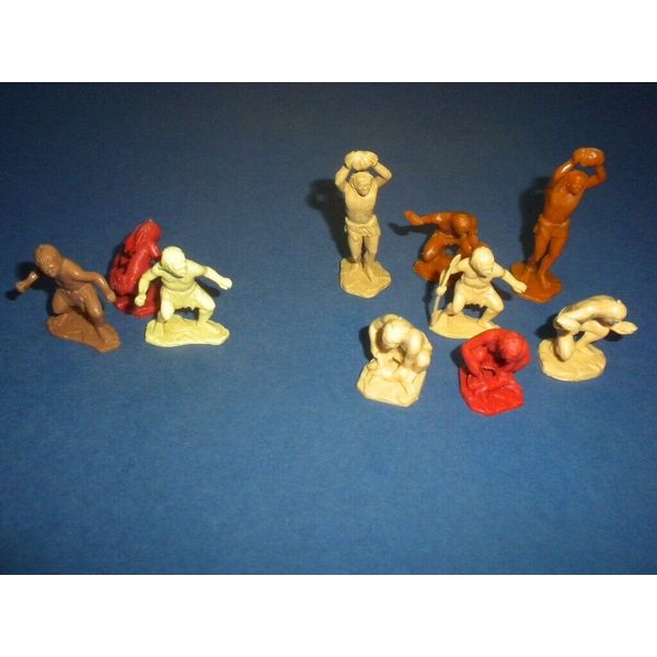 10 CAVEMEN FIGURES dinosaurs pre-historic toy playset MARX/RELATED lot 4