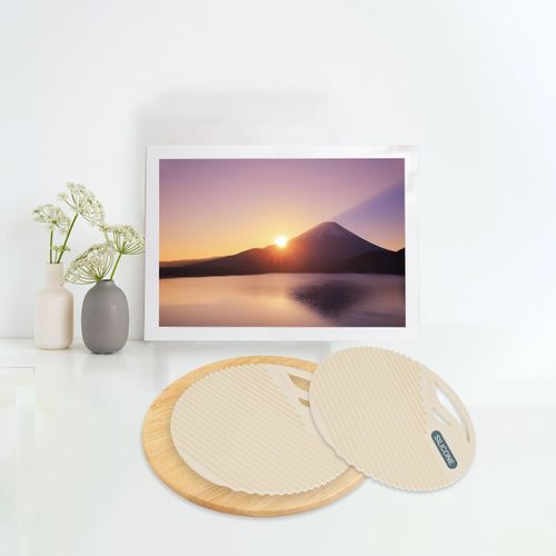 Heat Resistant Silicone Trivet, 2 Pieces, Round Kyododoya Multipurpose Mat, Plastic Wood Trivet Protection, Cup Sheet, Beige, Bottle Opener, Pot Holder, Anti-Slip, Waterproof Mat, Insulated, Easy Cleaning, Diameter 6.7 inches (17 cm)
