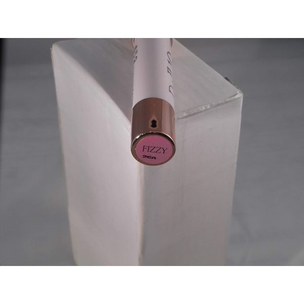 Doll N°10 Champagne Kisses Lip Crayon, Fizzy"