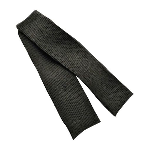 Cocoon Fit Calf Warmer, Made with 90% Silk, Fluffy, Smooth, Comfortable, Soft Warming, Made in Japan, Black
