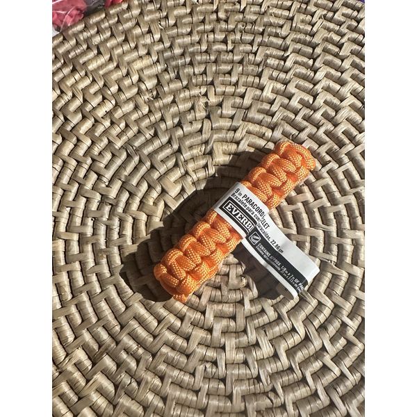 Everbuilt Paracord Bracelet, 9 in, Orange