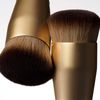 LAURA GELLER NEW YORK Full Coverage Foundation Blending Brush