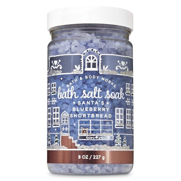 Bath and Body Works Santa's Blueberry SHORTBREAD Bath Salt Soak 8 Ounce 1 Pack
