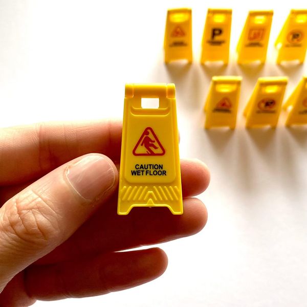 Miniature Warning sign, Mini floor Caution sign, Yellow plastic notice 1/12 scale 2cm x 4cm, Dollhouse, Fairy Garden Accessories, Diorama (2PCS)