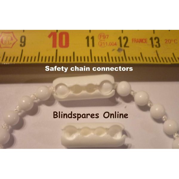 White safety plastic chain connectors for all types of Blinds - pack of 8