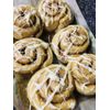Cinnamon Caramel Sweet Rolls 