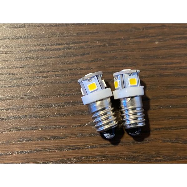 2 New Warm White Screw Base LED Lamp Light Bulbs 6v 6.3v 8v replace #40 #46 E10