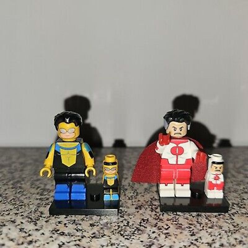 INVINCIBLE MINIFIGURE AND OMNI-MAN MINIFIGURE SET OF 2 MINIFIGS ...