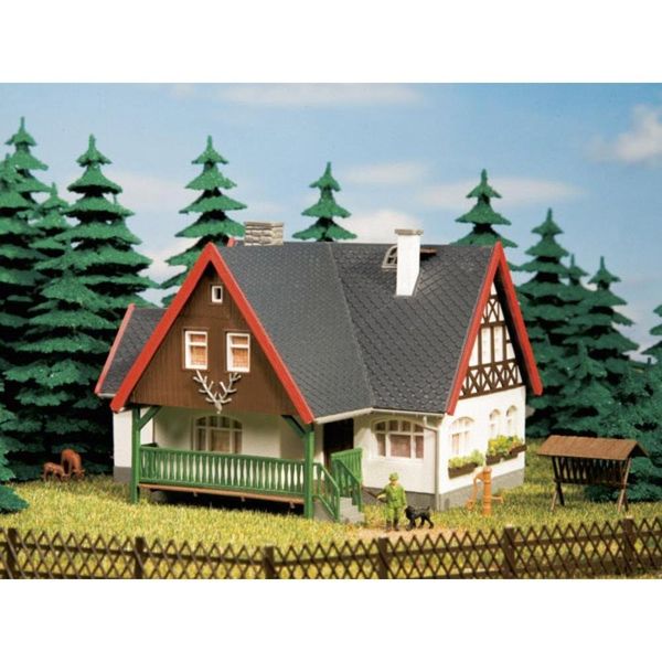 Auhagen 12225 Forester’s House Modelling Kit