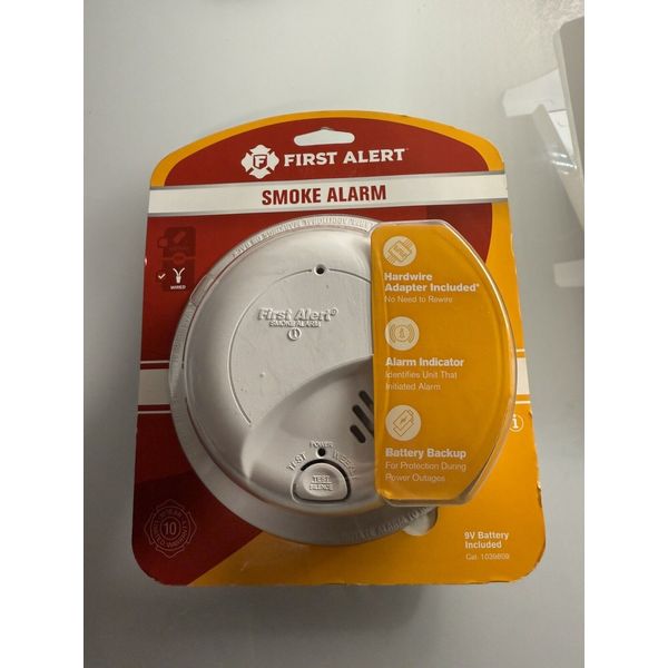 First Alert 1039809 Smoke Detector/Alarm NEW