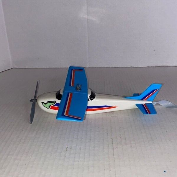 CESSNA 210 NOVATOY BLUE FLYING TOY AIRPLANE 1/40 READ