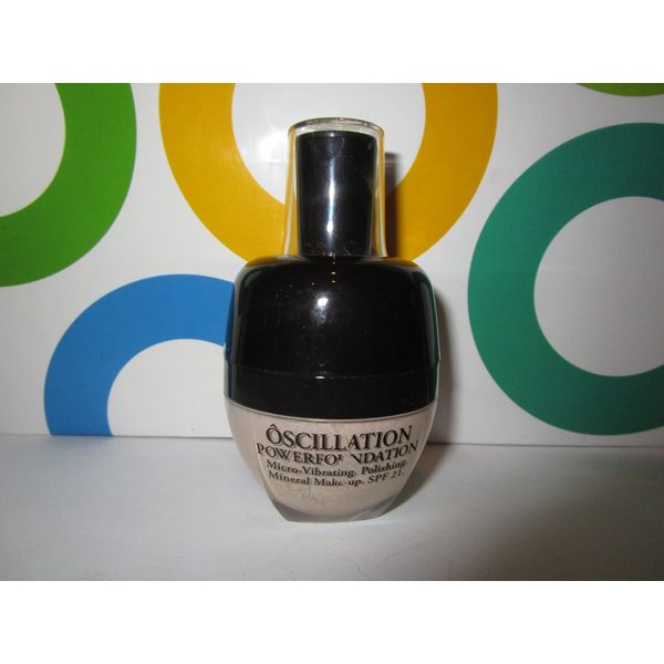 LANCOME ~ OSCILLATION POWER FOUNDATION ~ IVORY 10 ~ 0.28 OZ