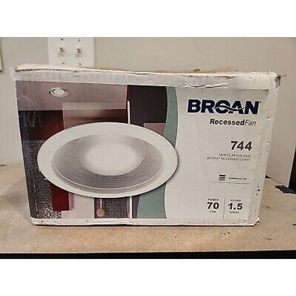 Broan 744 Recessed Light Ventilation Fan 70 CFM 1.5 Sones White Open Box