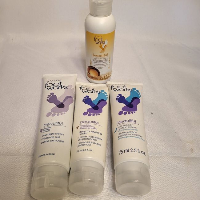 Avon Foot Works Beautiful soak, sole support, and Overnight Cream Lot of 4 New